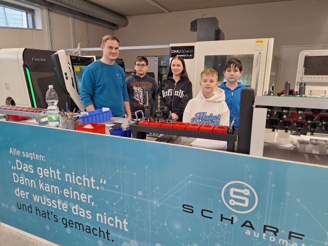 Scharf 8