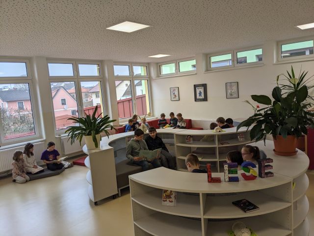 PXL 20250328 064244854 1 k